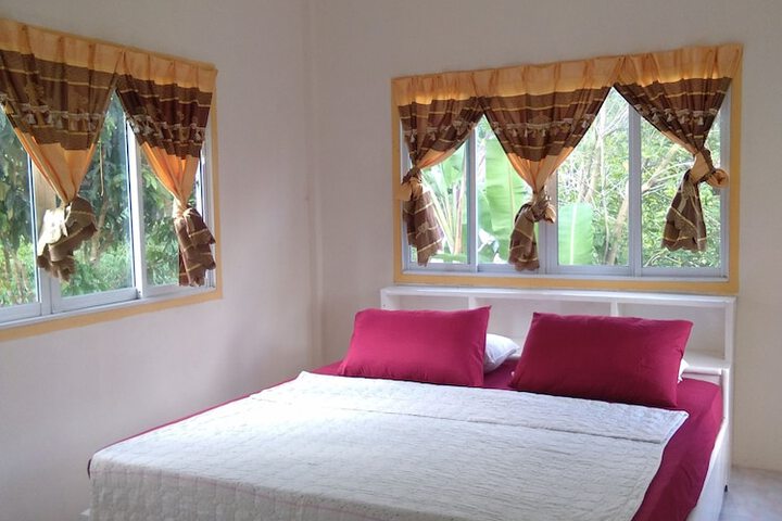 Room 10 of 95
