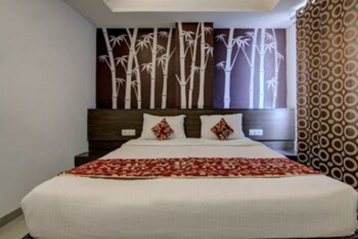 Room 10 of 23