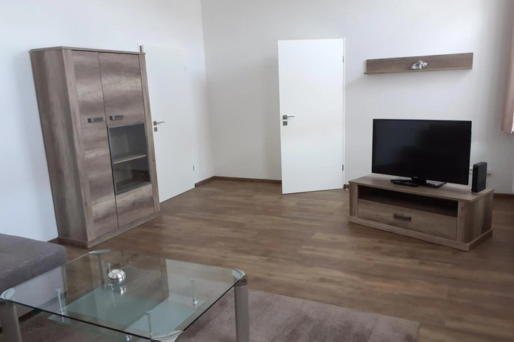 Room 2 of 9