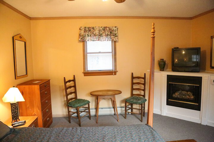 Room 13 of 165