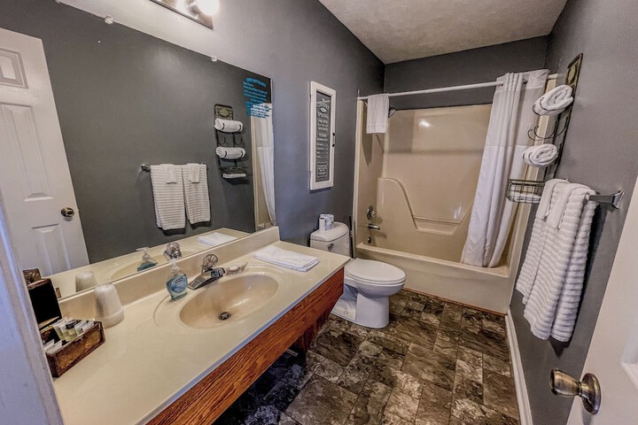 Room 19 of 39
