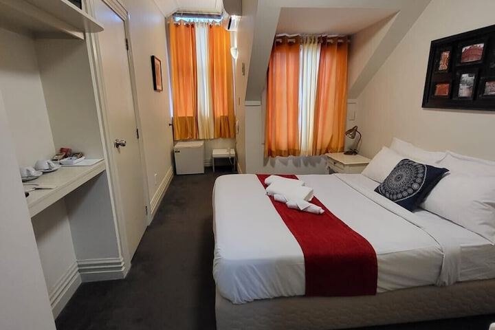 Room 9 of 64