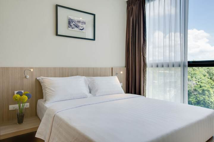 Room 8 of 27