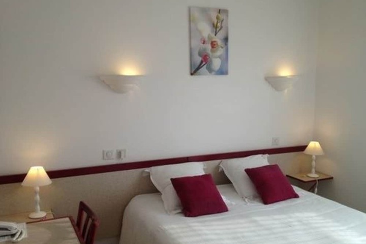Room 4 of 51