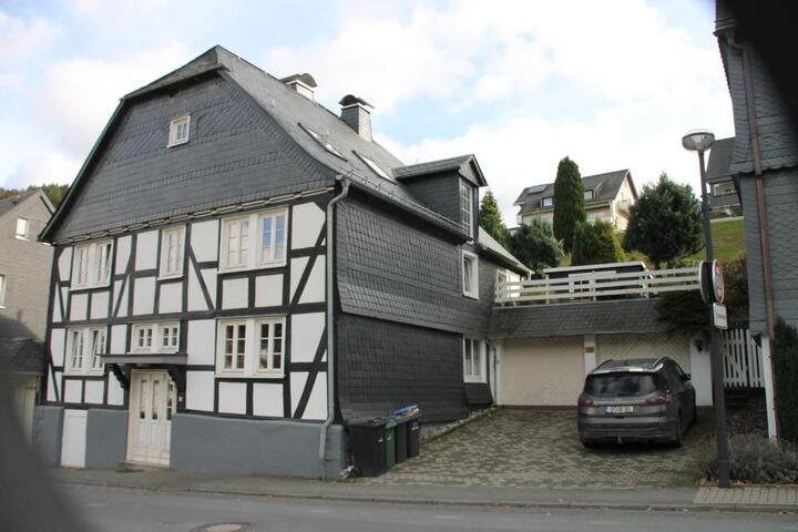 Ferienhaus Winterberg für 12 Personen Sauna Garten Garage Hund