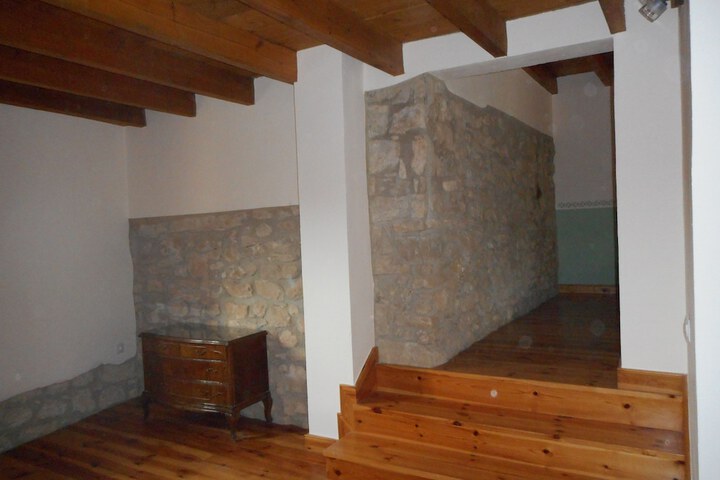 Room 11 of 12