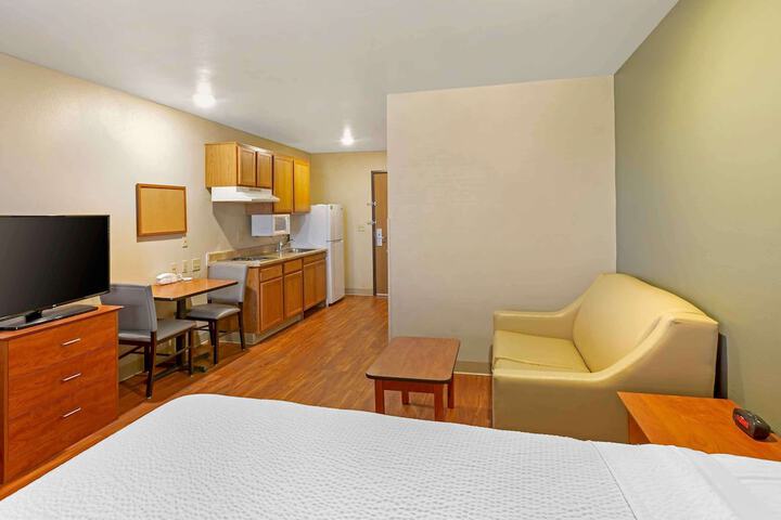 Studio with Double Bed (11 of 16)