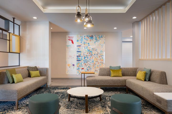 Guest Lobby