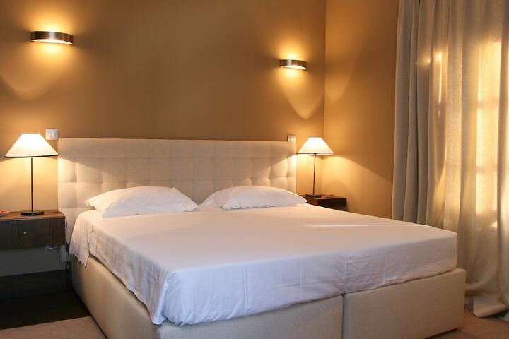 Room 5 of 35