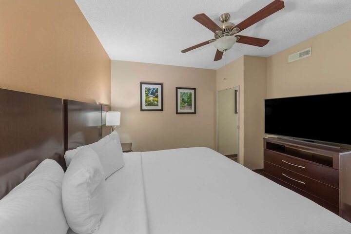 Room 14 of 41