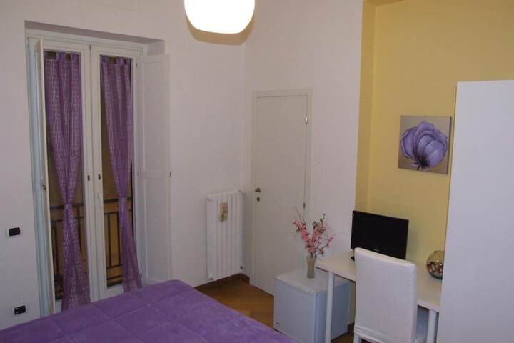 Room 27 of 61