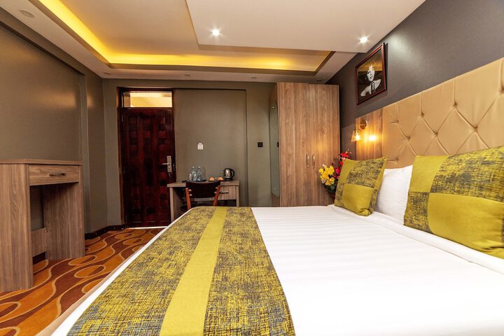 Room 20 of 93