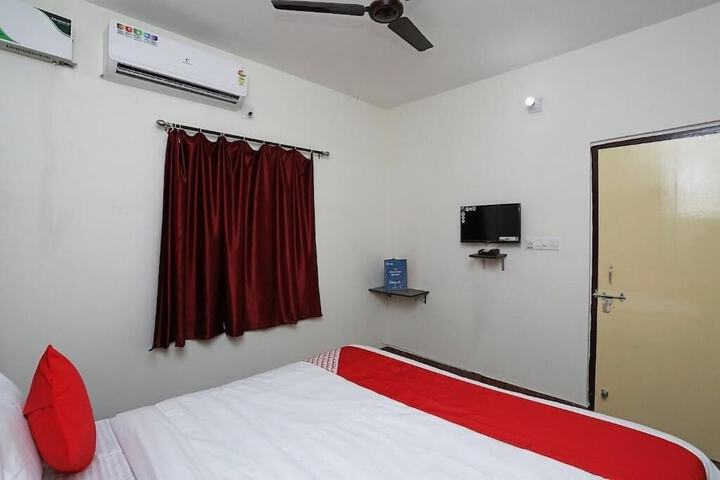 Room 5 of 14