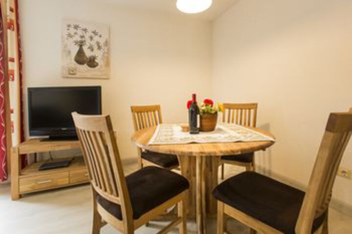 Dining Photos