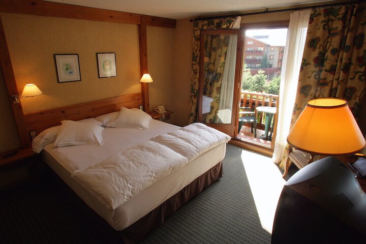 Room 13 of 91