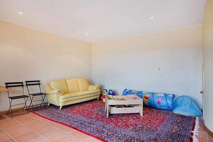 Room 8 of 23
