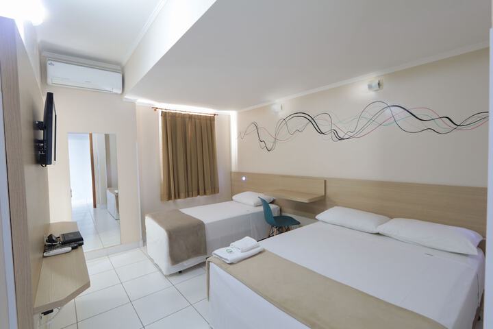 Room 10 of 43
