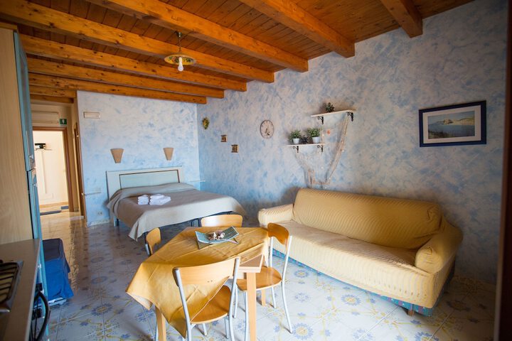 Room 6 of 43