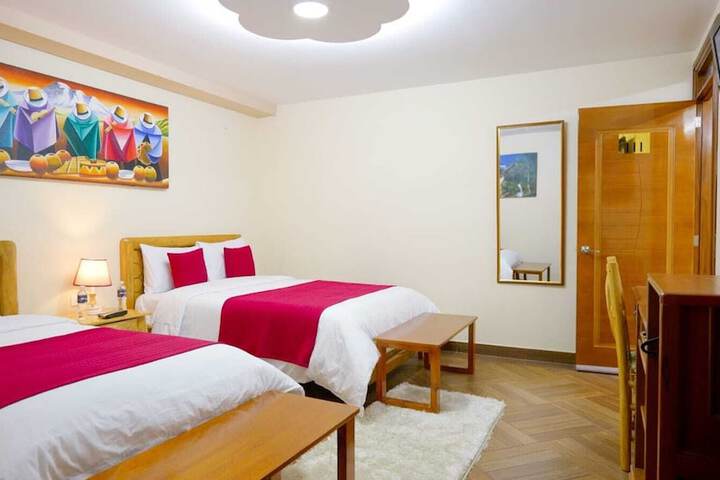 Room 15 of 22