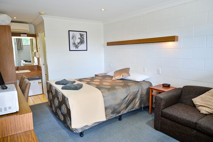 Room 14 of 60