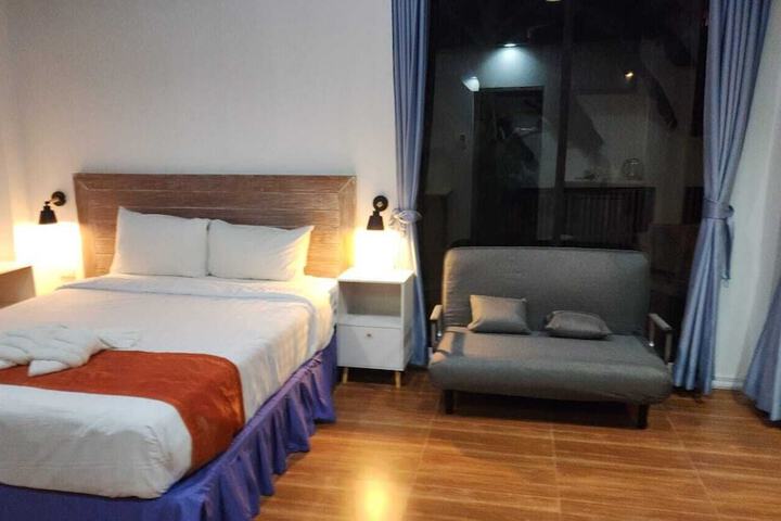 Room 55 of 171