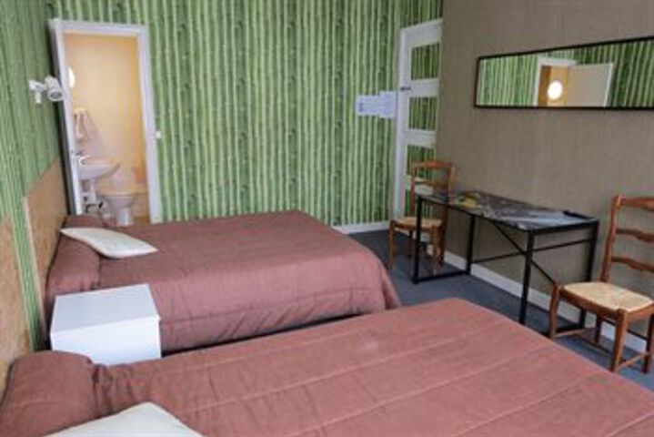 Room 21 of 33