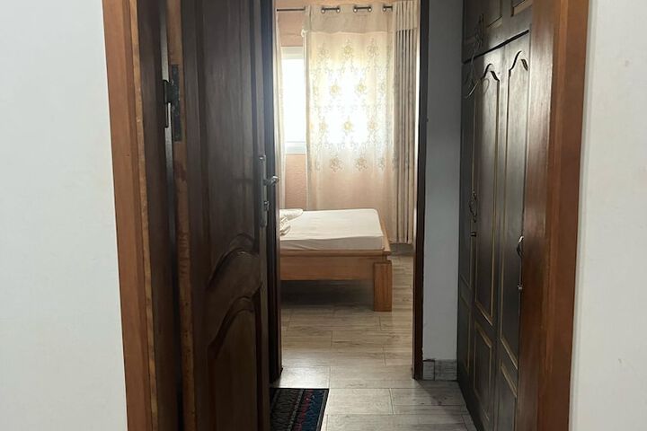 Room 6 of 15