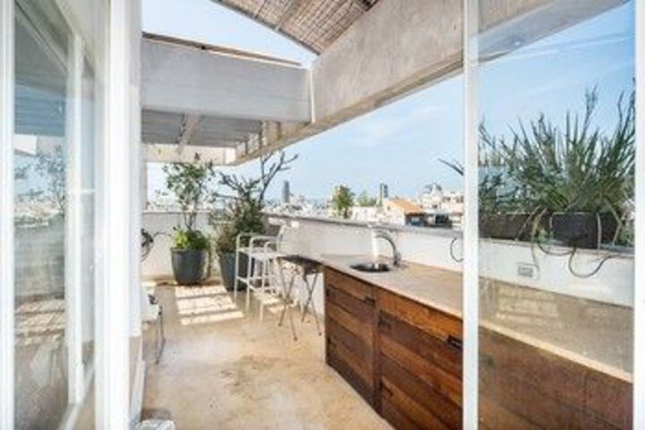 Terrace/Patio 3 of 14