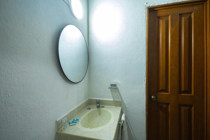 Room 73 of 82