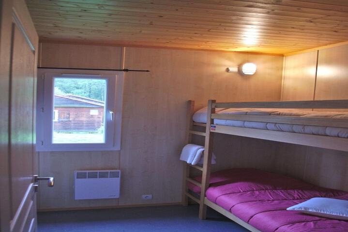 Room 3 of 35