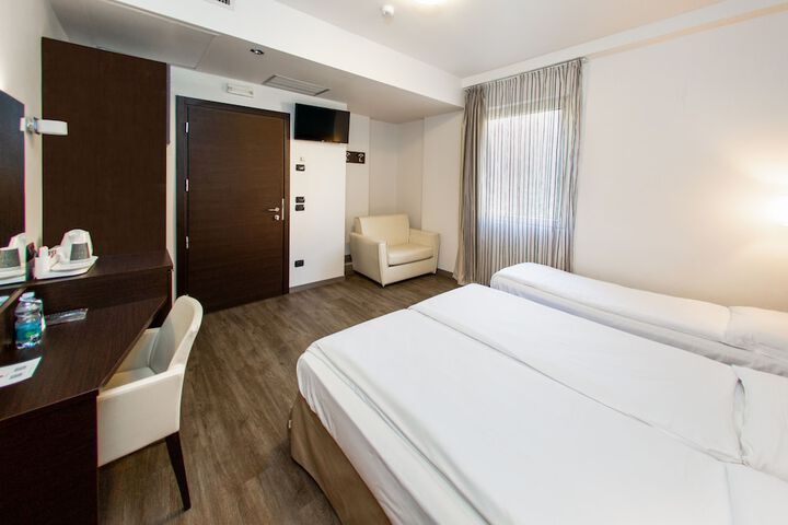 Room 22 of 46