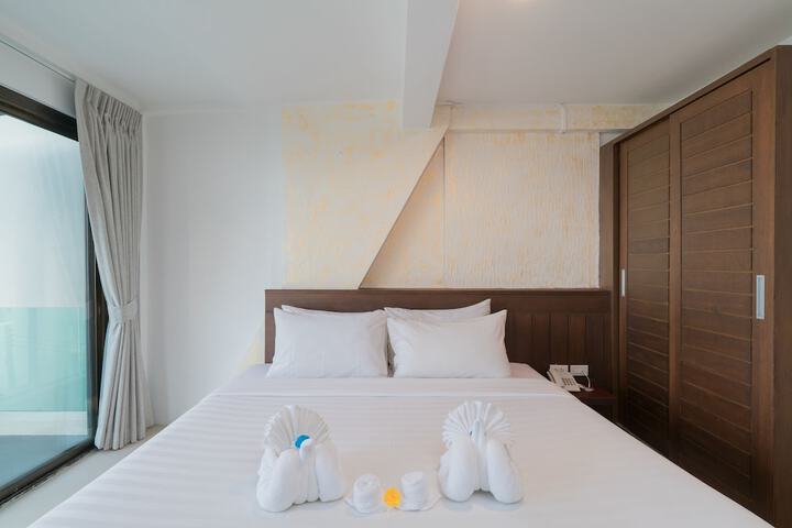 Room 54 of 102