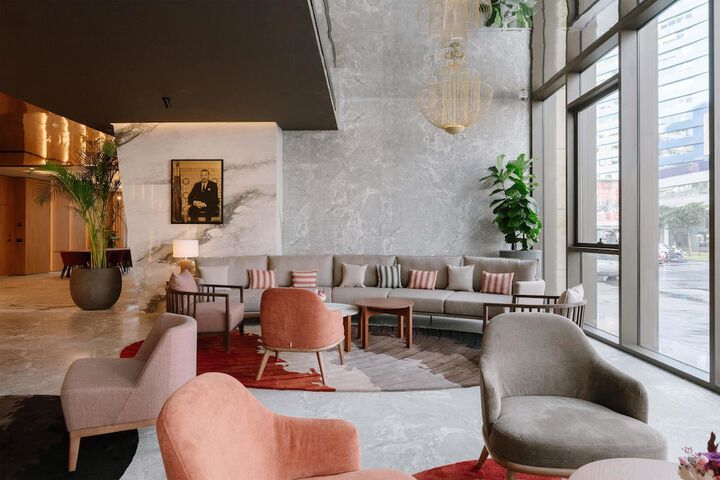 Guest Lobby