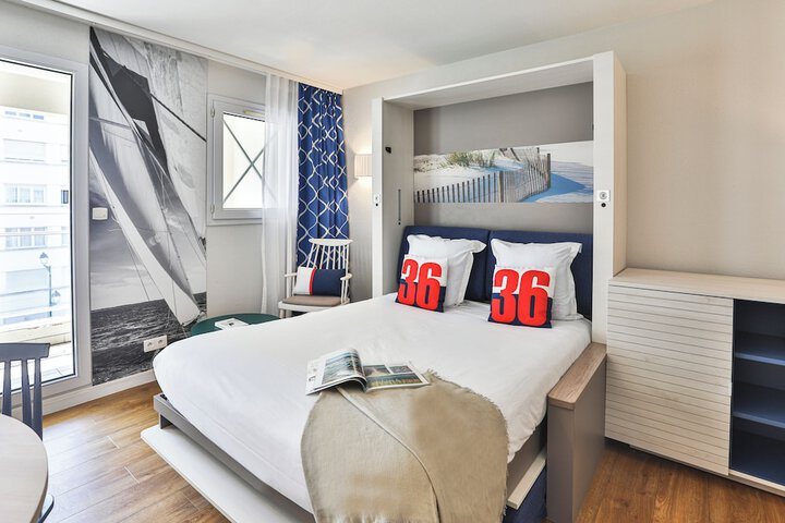 Room 8 of 39