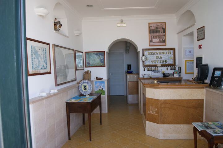Hotel Interior 4 of 100