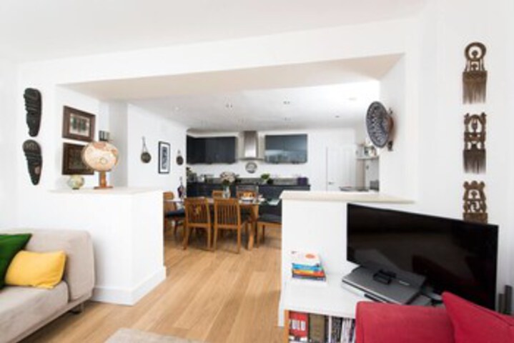 Room 20 of 28