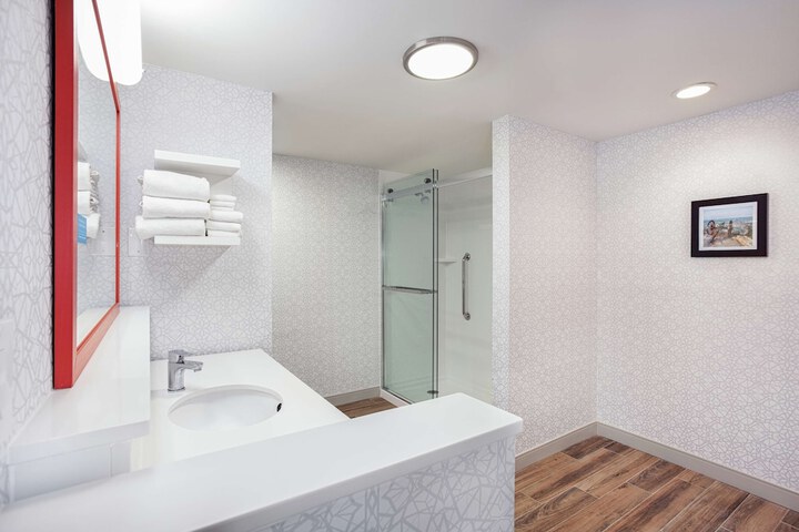 Bathroom shower