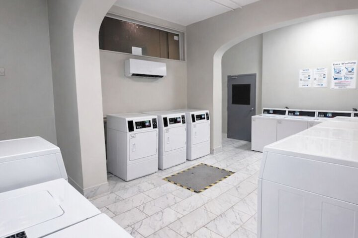 Laundry 19 of 29