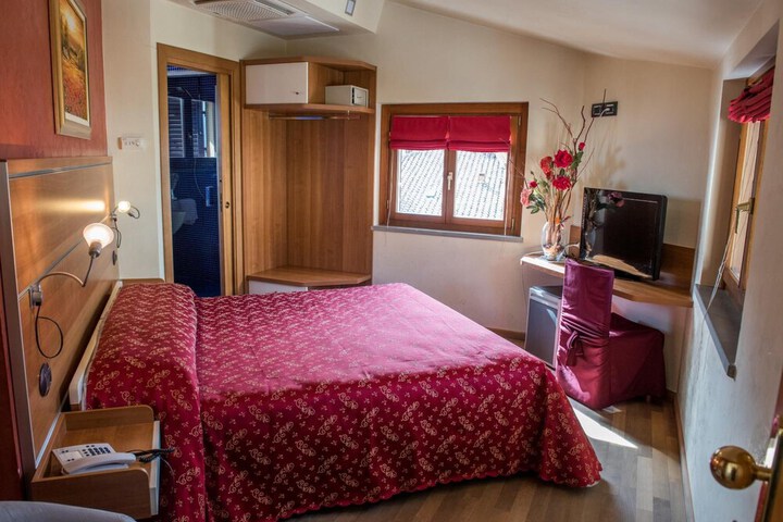 Room 31 of 61