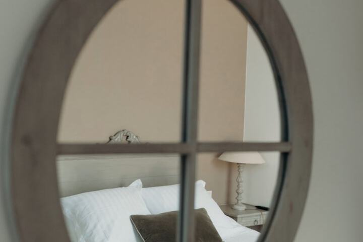 Room 19 of 49