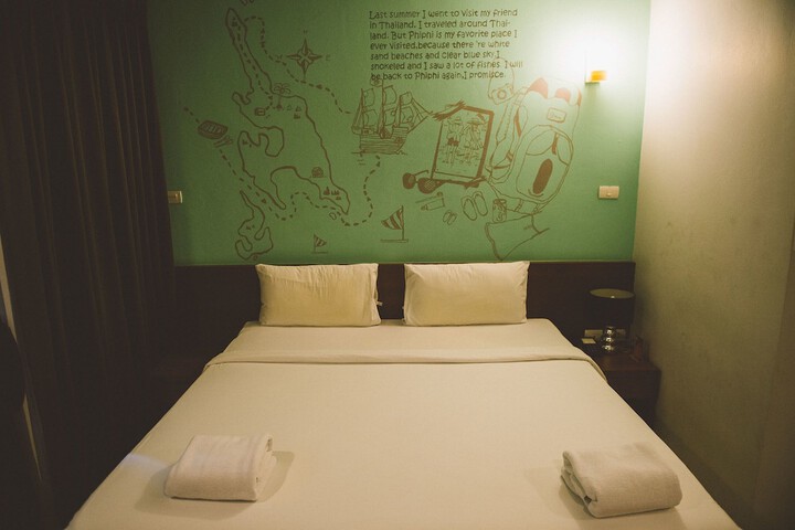 Room 12 of 41