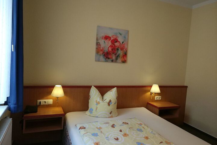 Room 6 of 52