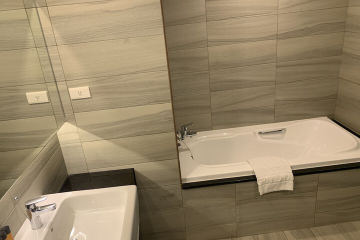 Room 84 of 120