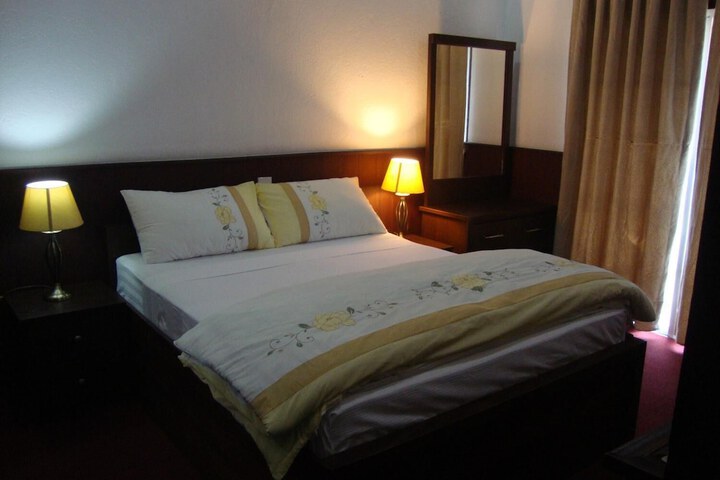 Room 7 of 46