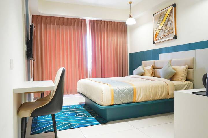 Room 4 of 89