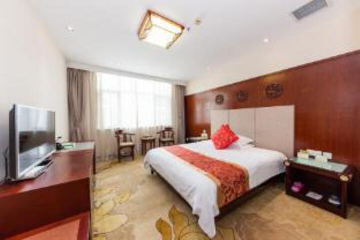 Room 10 of 10