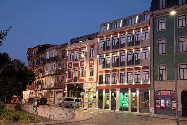 Se Catedral Hotel Porto Tapestry Collection by Hilton in Porto