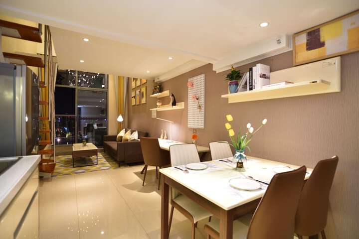 Room 15 of 48