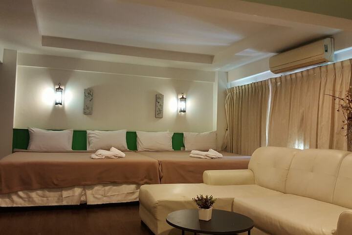 Room 22 of 54