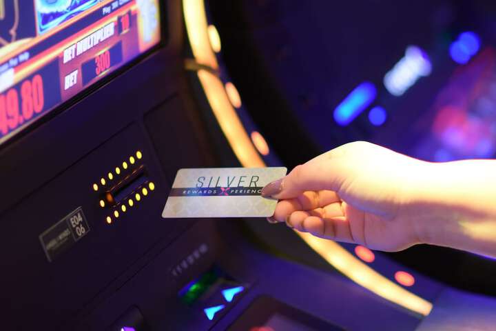 Entertainment 21 of 32